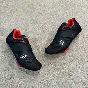 Peloton Black and Red Cycling Shoes Men’s size 6.5 | Women’s size 8